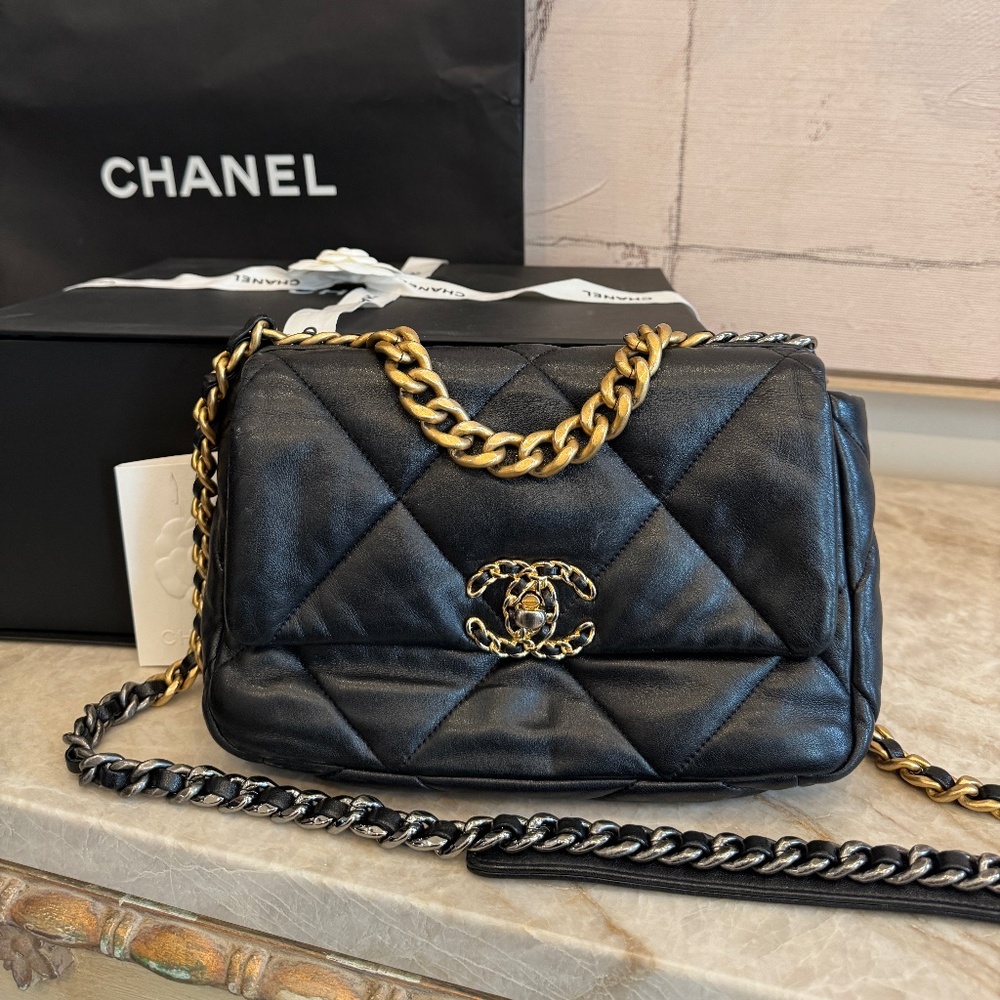AUTHENTIC Chanel 19 Black Mixed Metal Flap Bag Lambskin Small/Medium Crossbody
